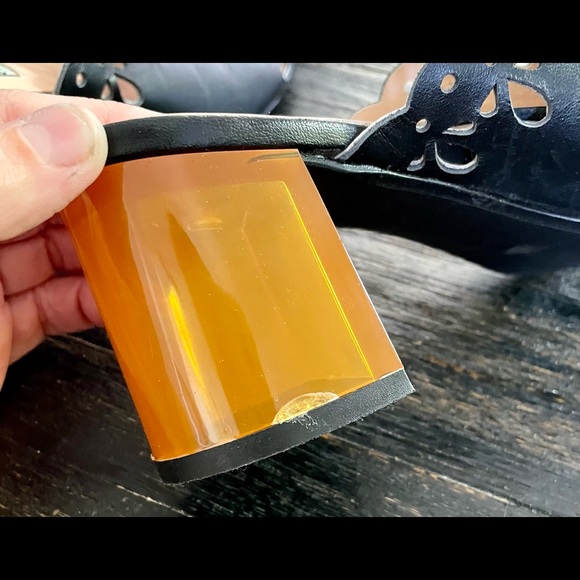 ON TREND*vintage* Mules Peep-toe Lucite Heels Miss Fire *Made in Italy* FABULOUS - Picture 5 of 8